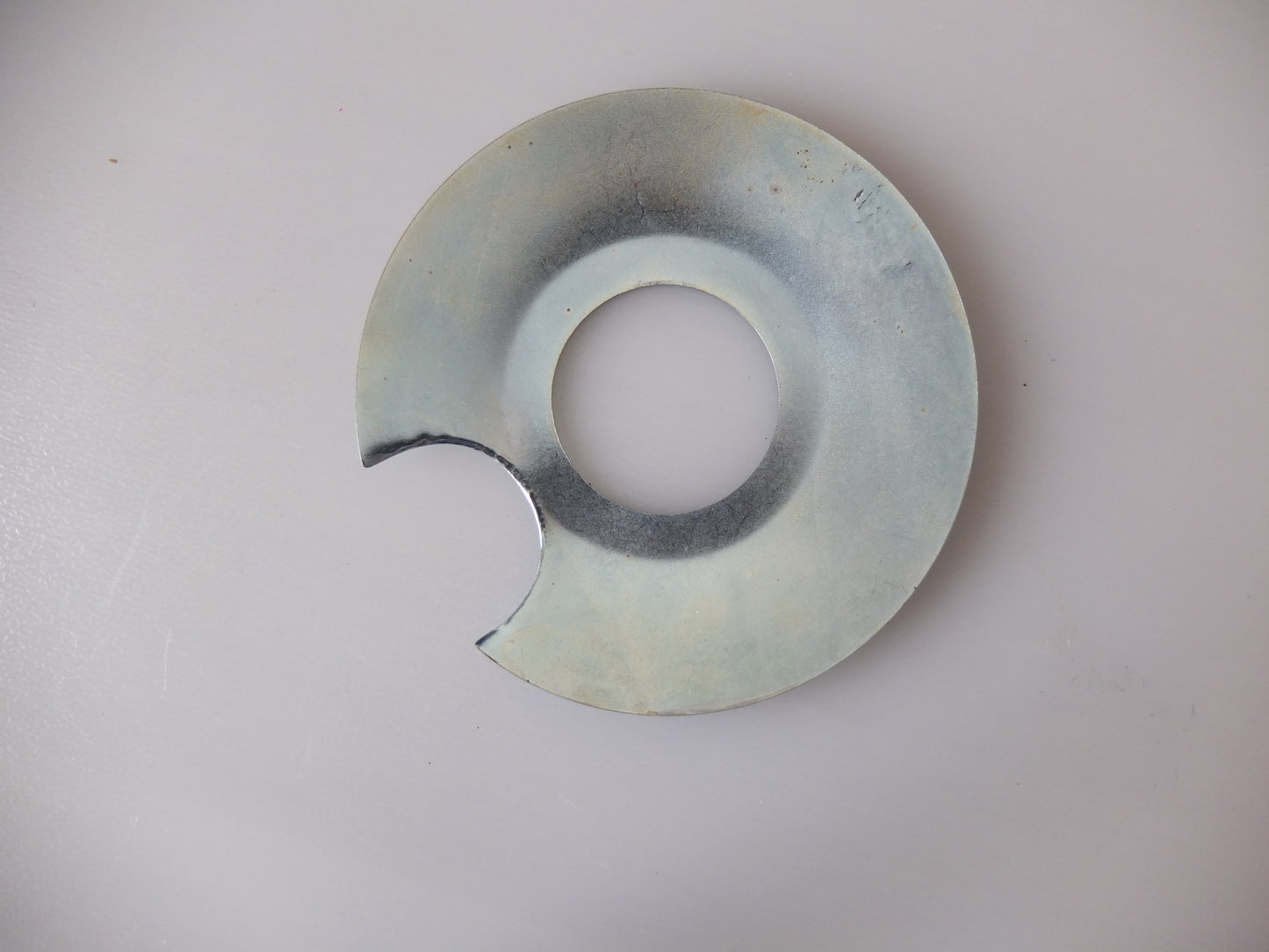 P8/033 Oil Baffle