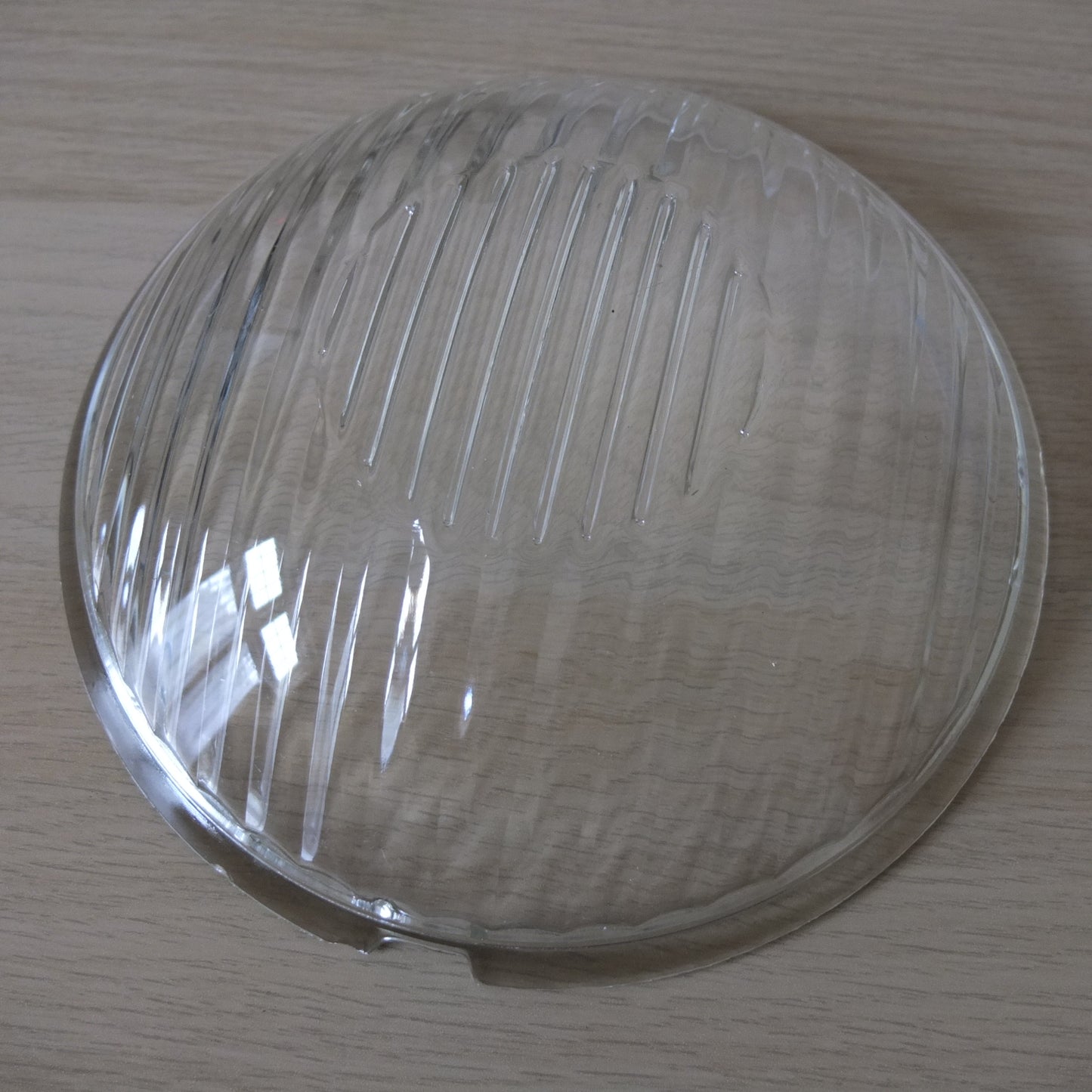 P5/060 Headlamp Glass -8" Domed (not original)