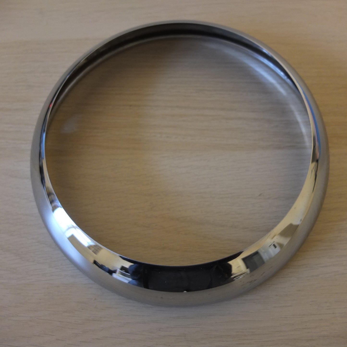 P6/052 Reducing rim for std. 7" light unit