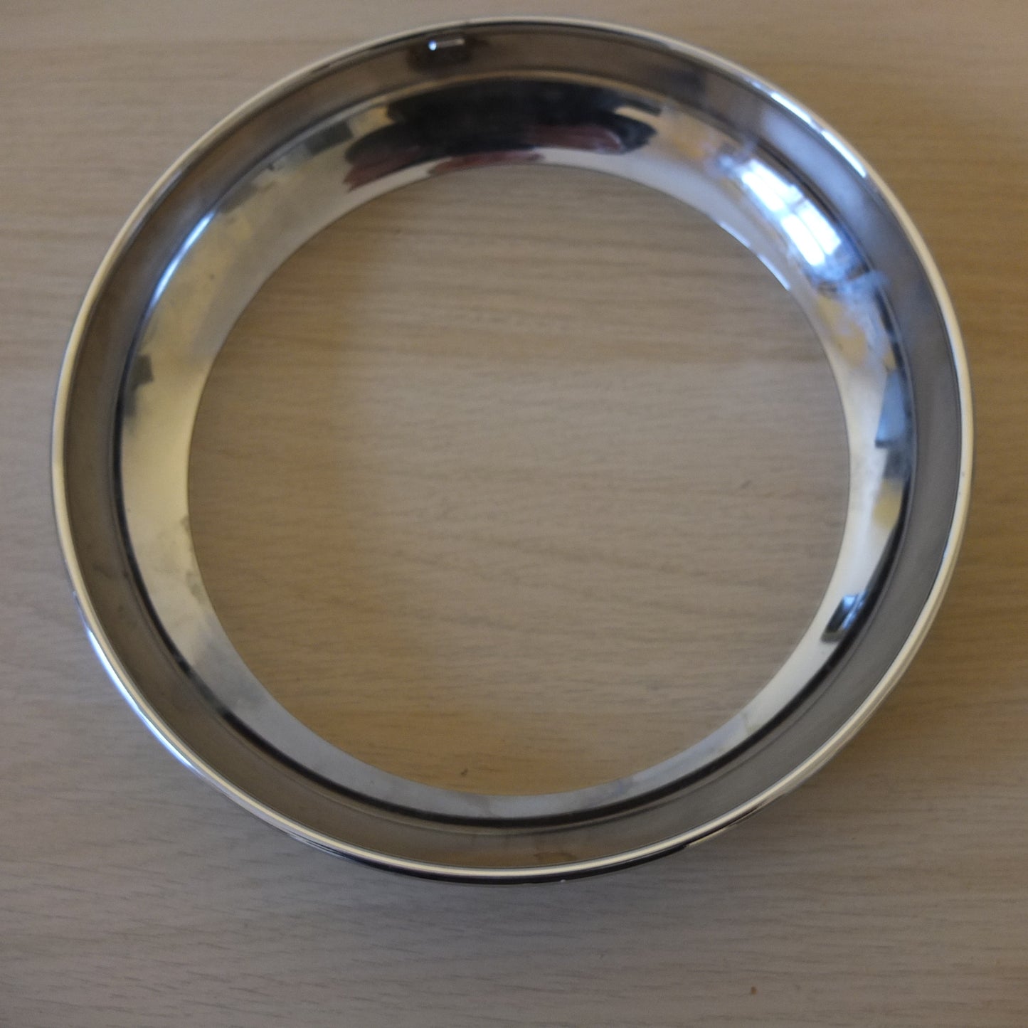 P6/052 Reducing rim for std. 7" light unit