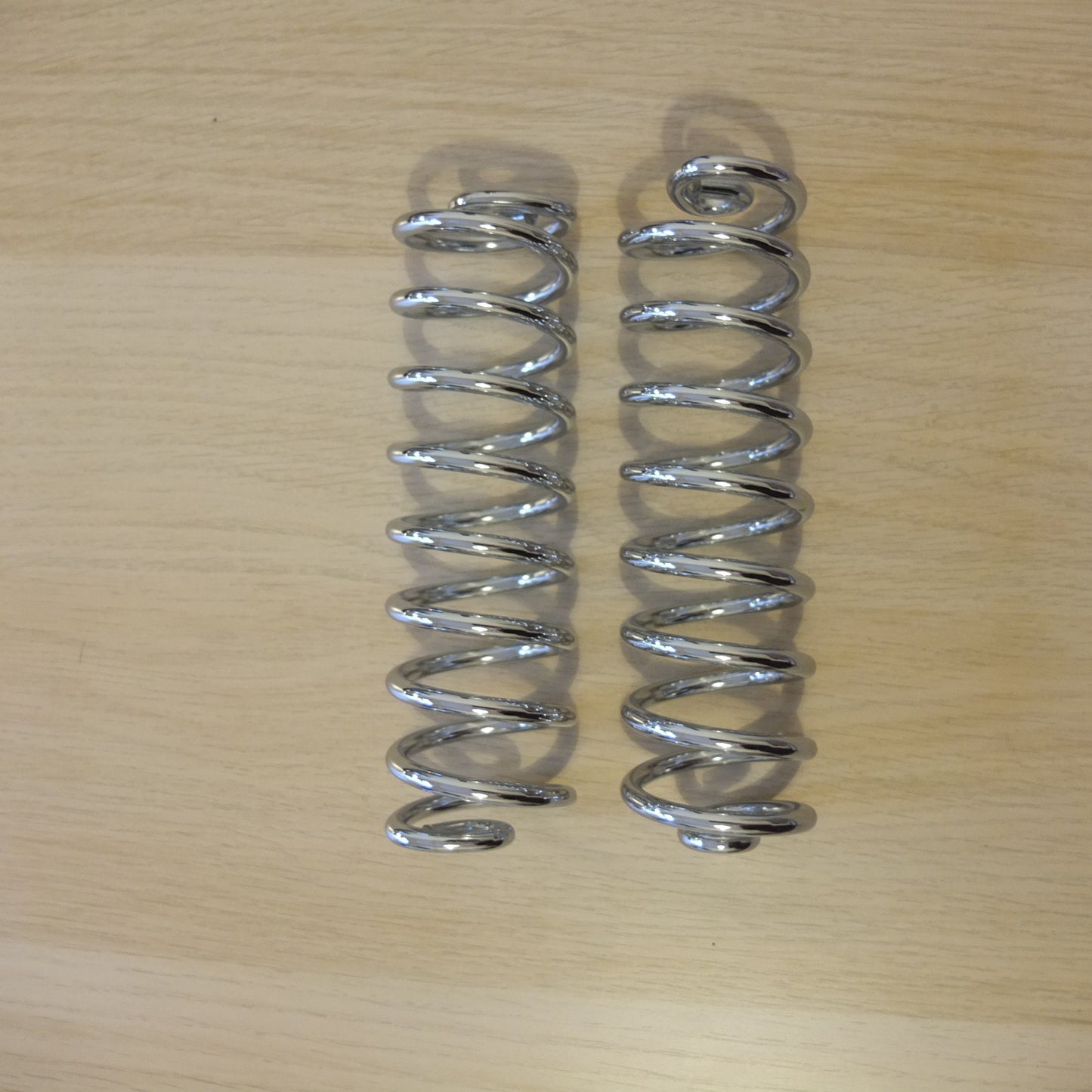 P3/081B S8 Saddle Supprt. Chrome Springs