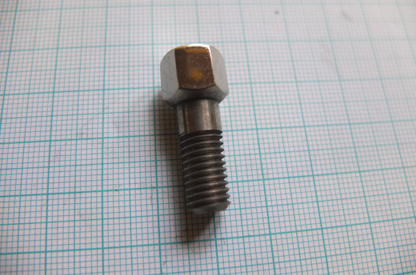 P13/017 Early S7 handlebar bracket bolt