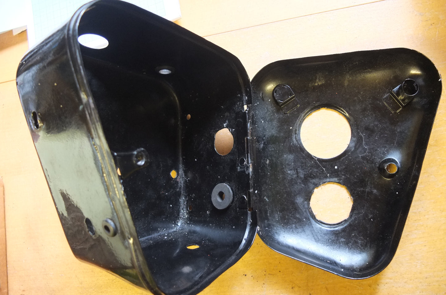 P3/012 Control box complete with lid