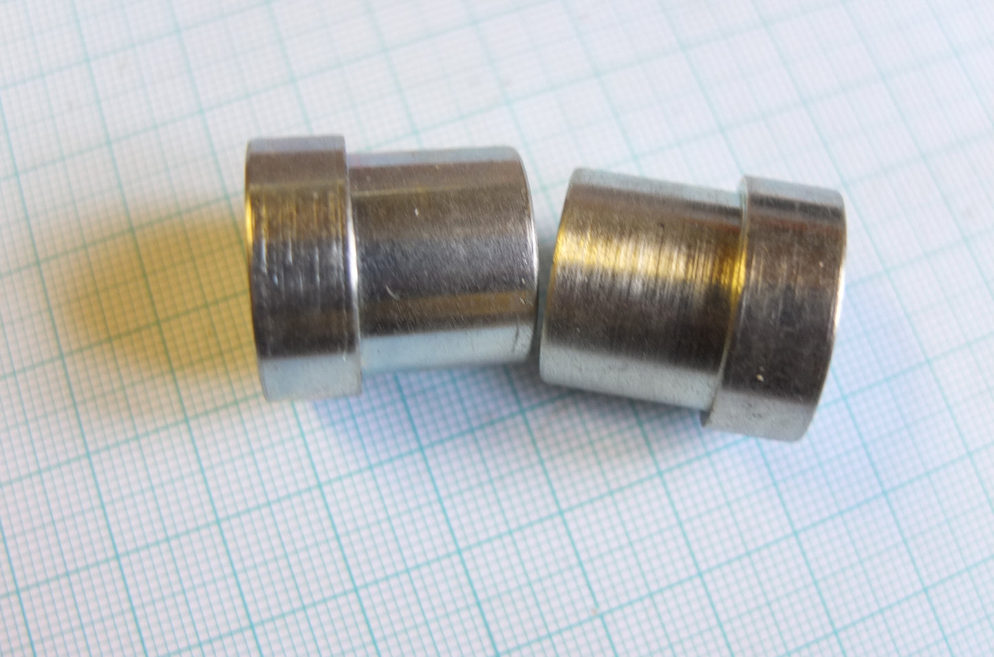 P4/082A S7 Frame saddle spacer (pair)