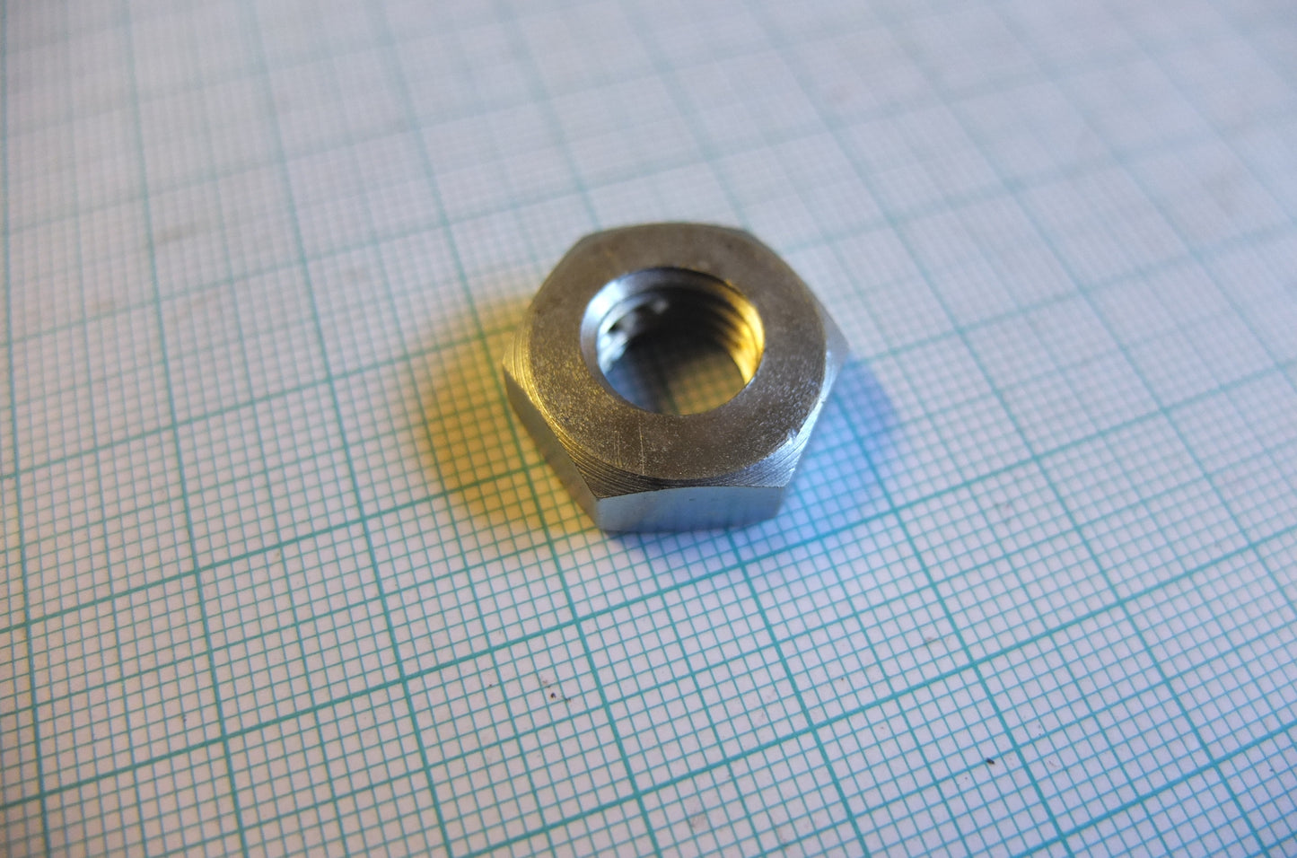 P4/127 Propstand Bolt Nut