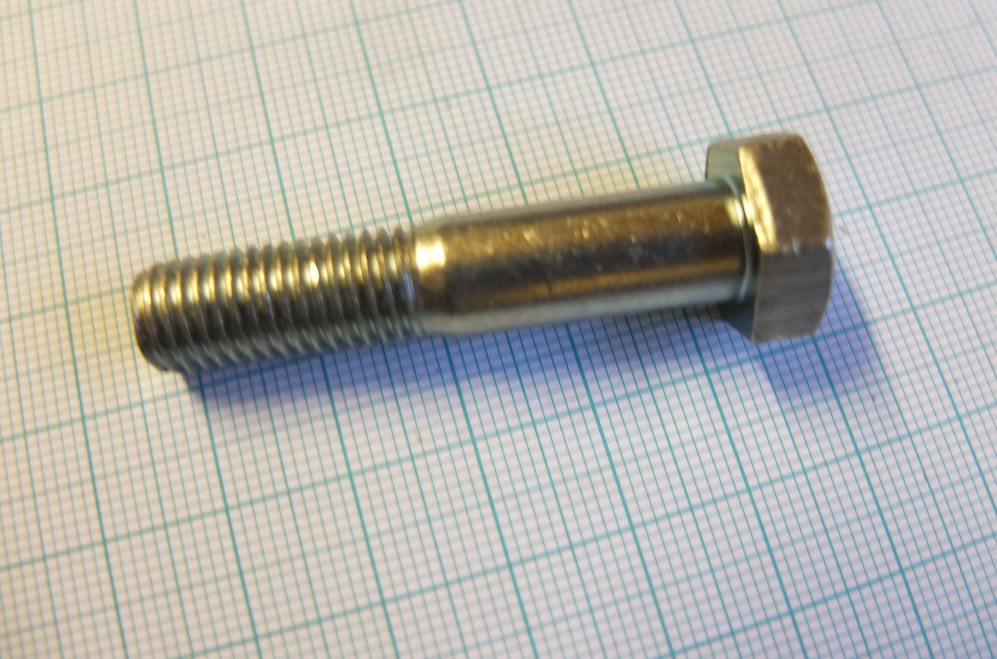 P8/027 Layrub Bolt