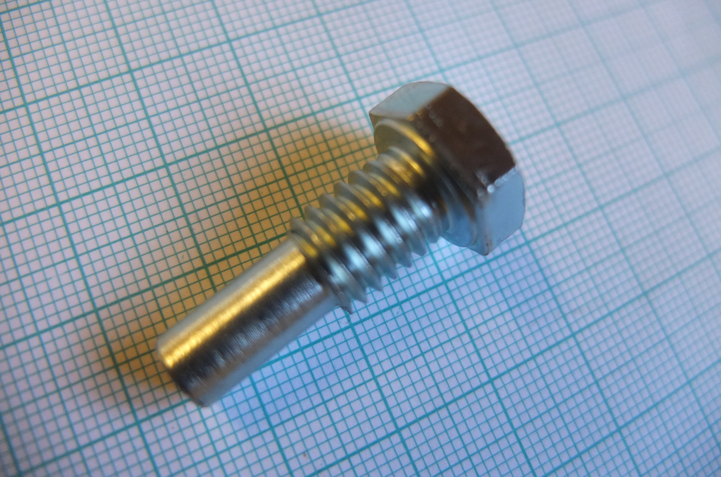 P8/095 Level Plug