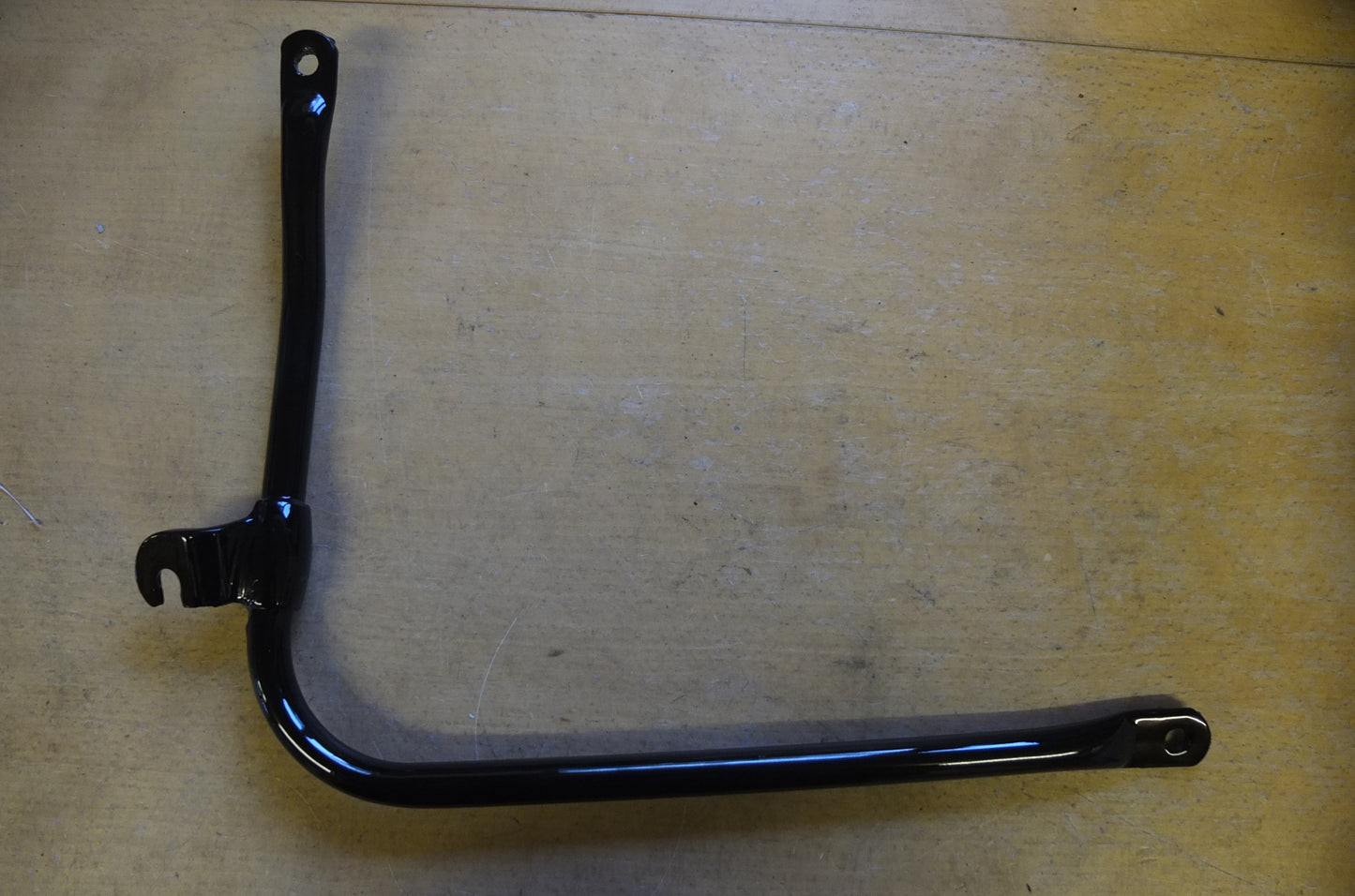 P9/095 Rear Mudguard Stay -nearside