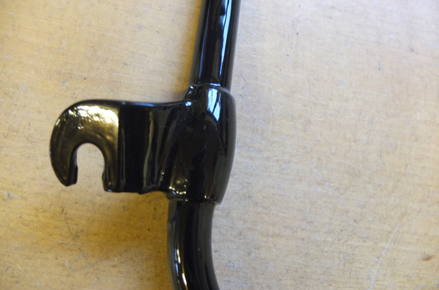 P9/095 Rear Mudguard Stay -nearside