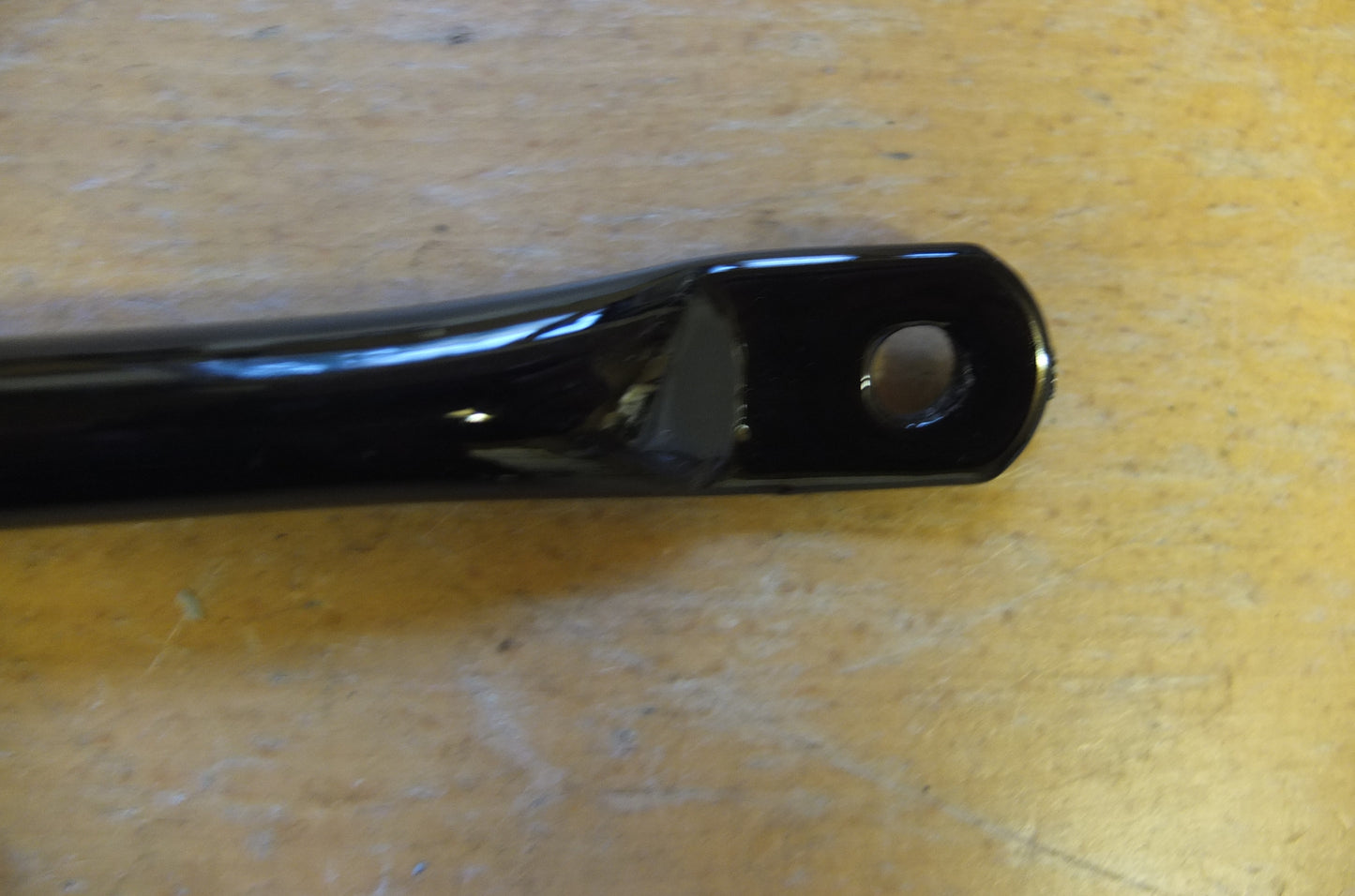 P9/095 Rear Mudguard Stay -nearside