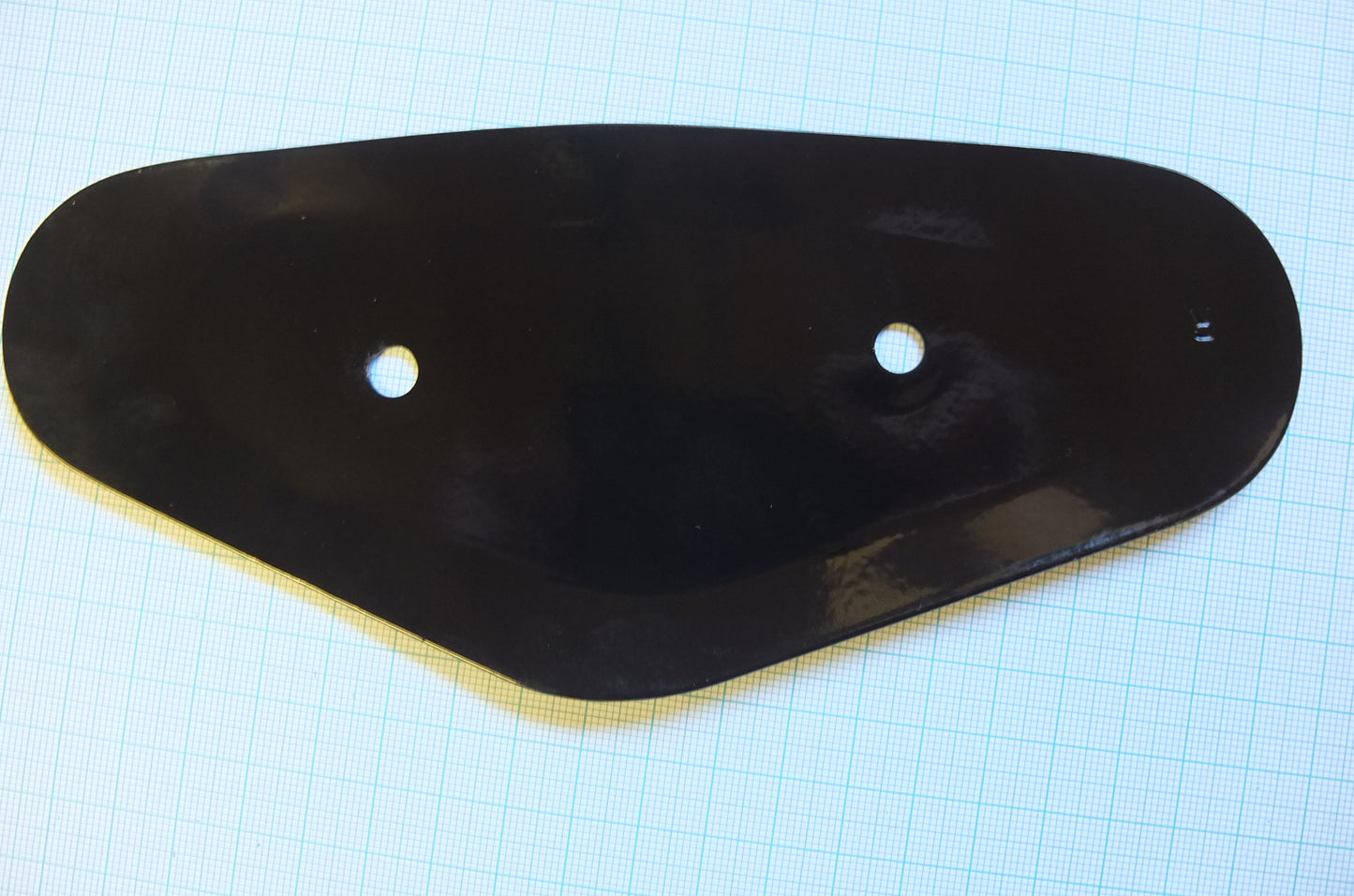 P9/058 Tank knee grip support plate