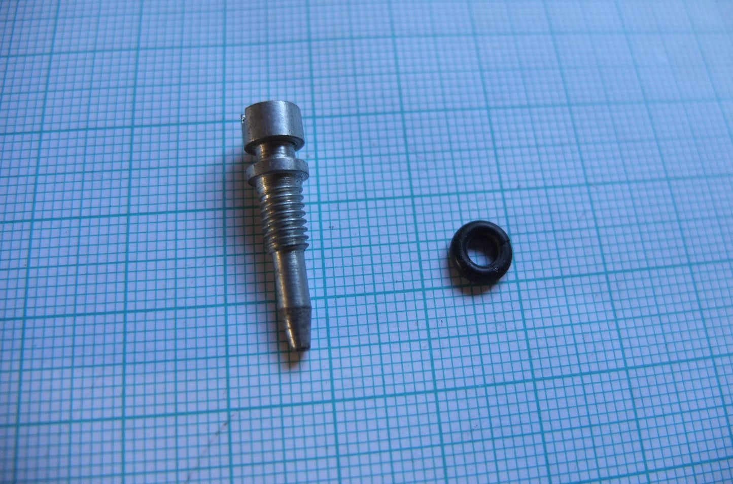 P10/027 Mixture Screw