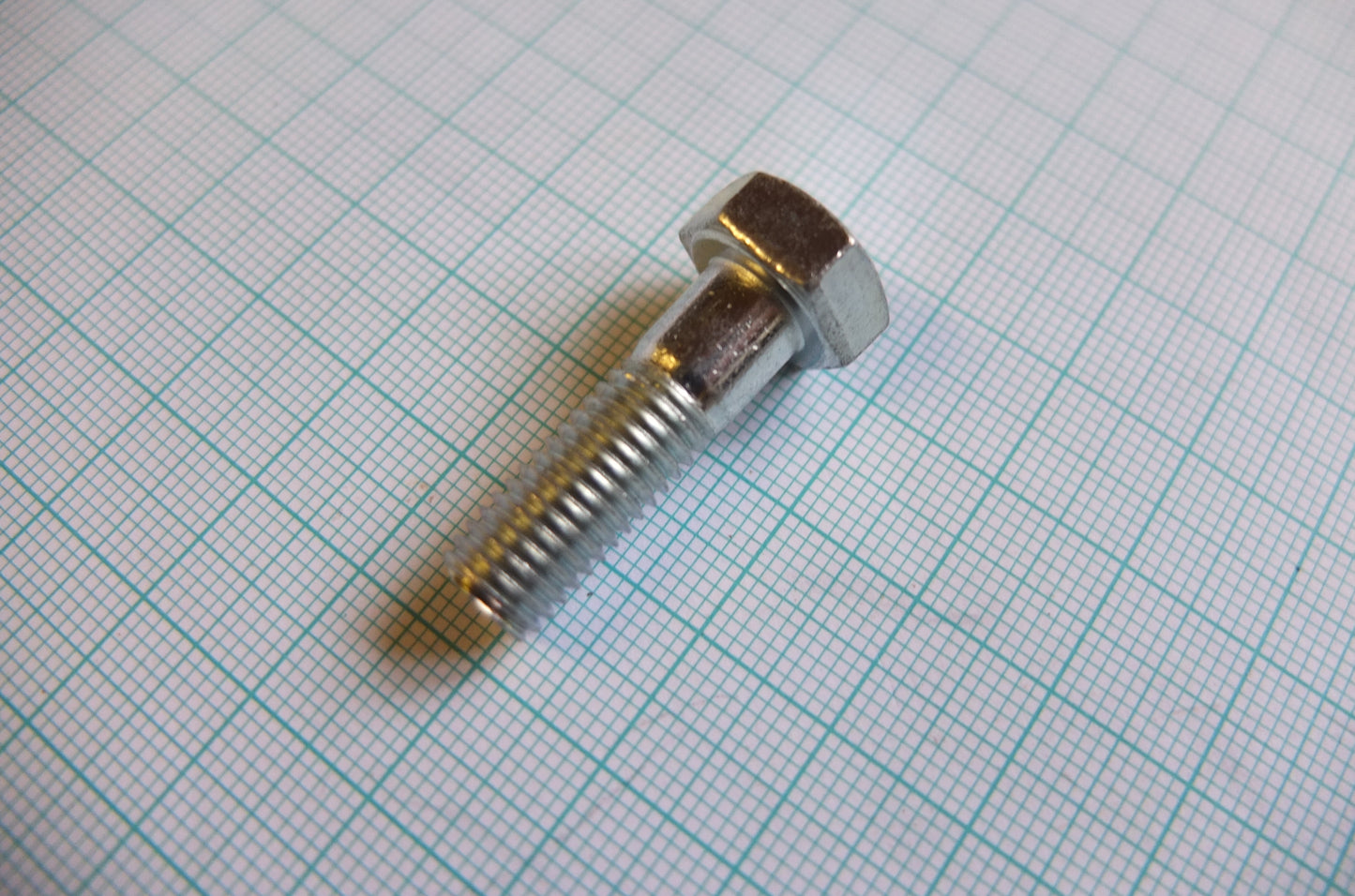 P9/015 Front Stand Pivot Bolt