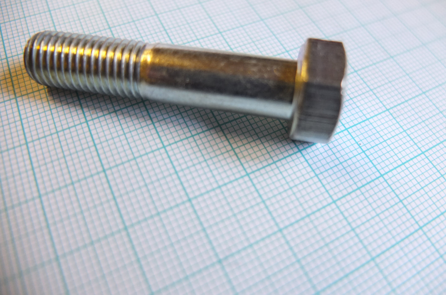 P4/026 Engine Mounting Bolt