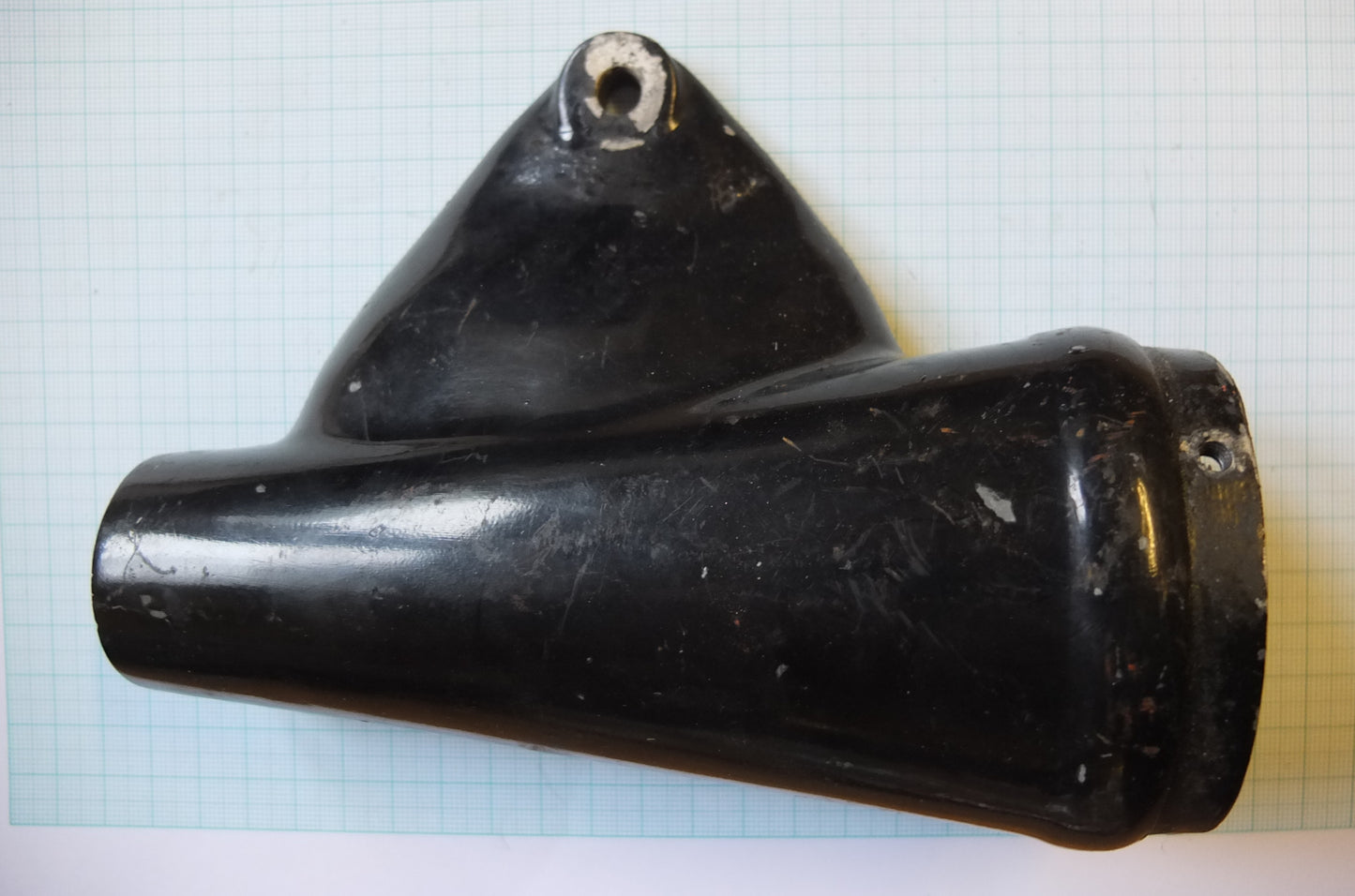 P5/034 Lamp Bracket - offside
