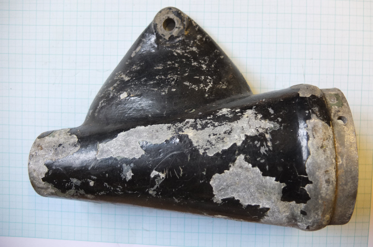 P5/034 Lamp Bracket - offside