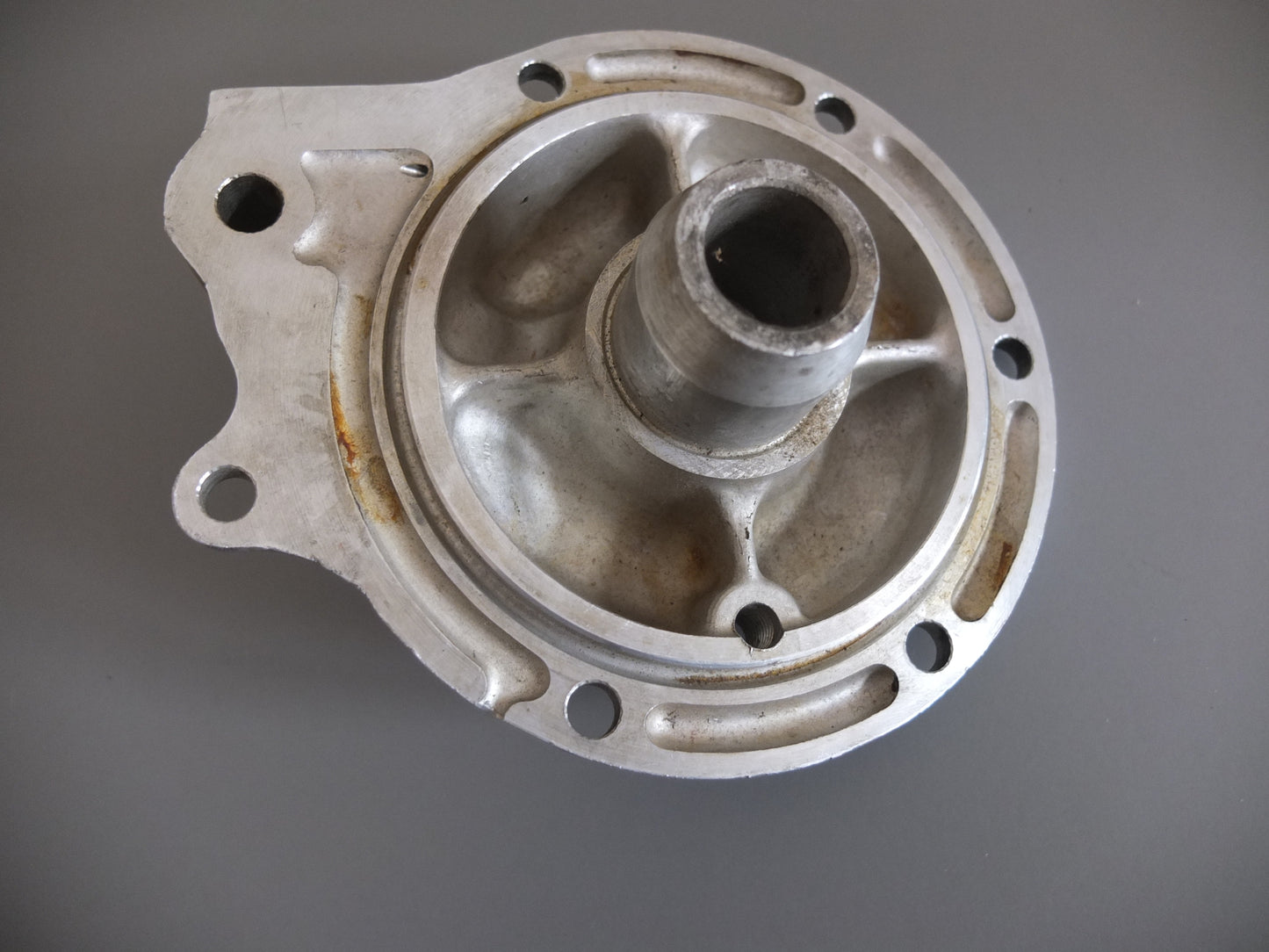P8/031 Rear drive outer casting