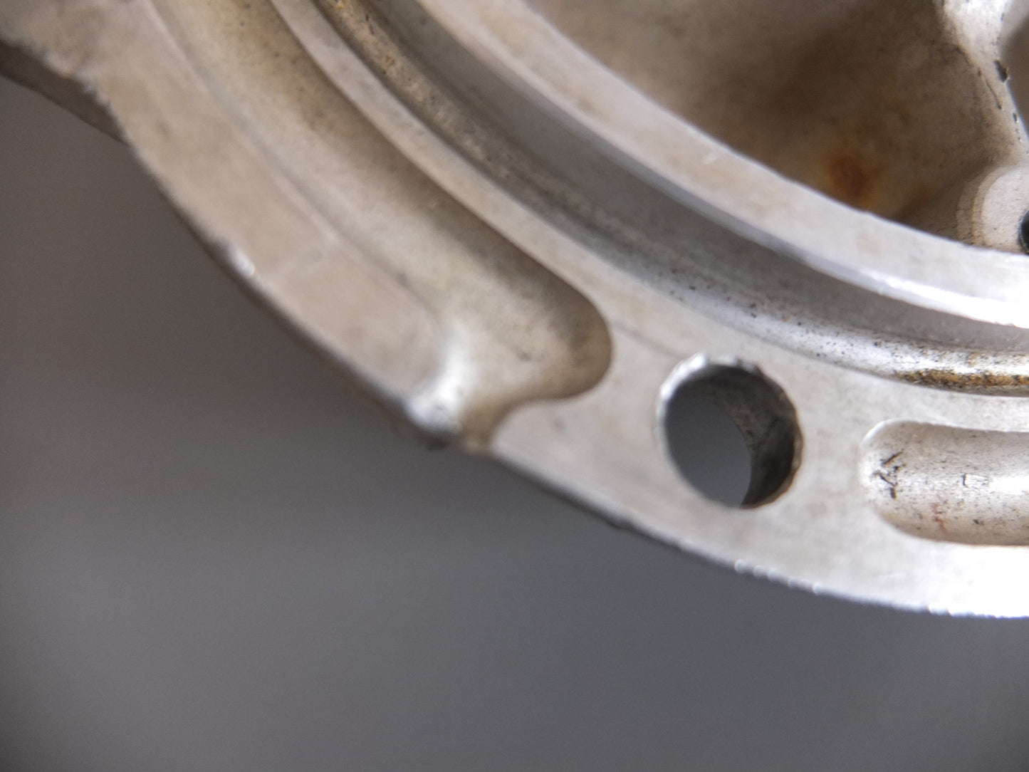 P8/031 Rear drive outer casting