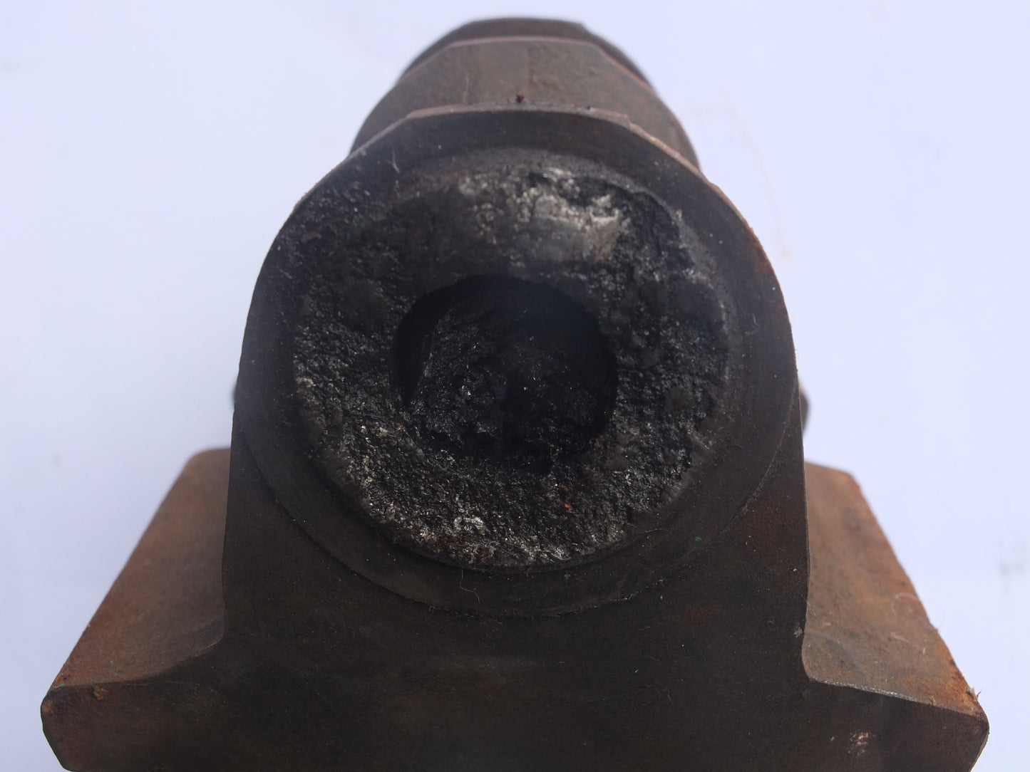 P1/202A Crankshaft front threaded plug