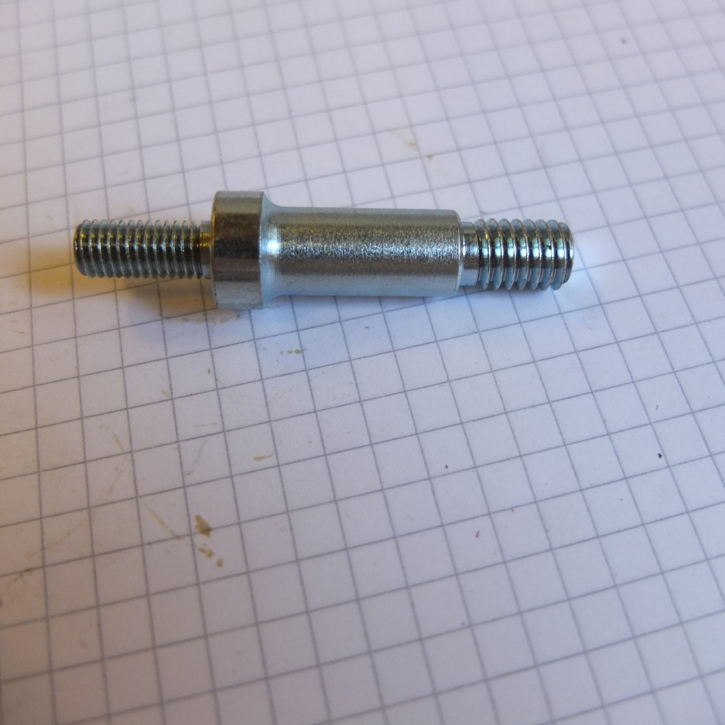 P1/088 Plug cover support front