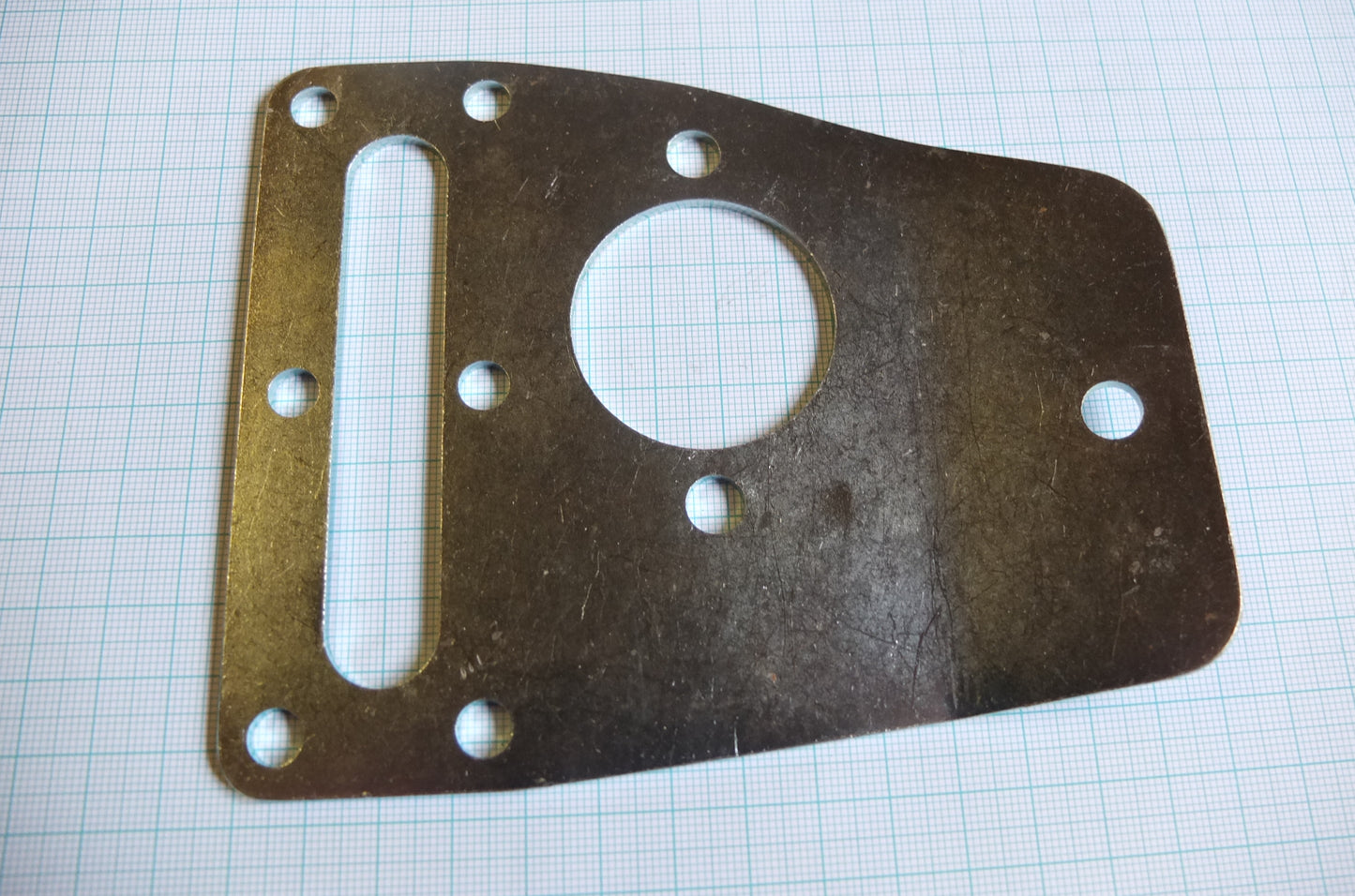 P1/138 Engine damper plate