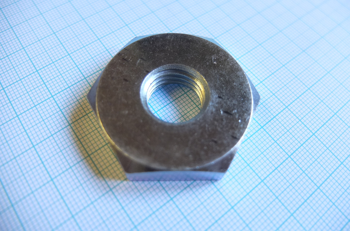P1/195 Flywheel nut