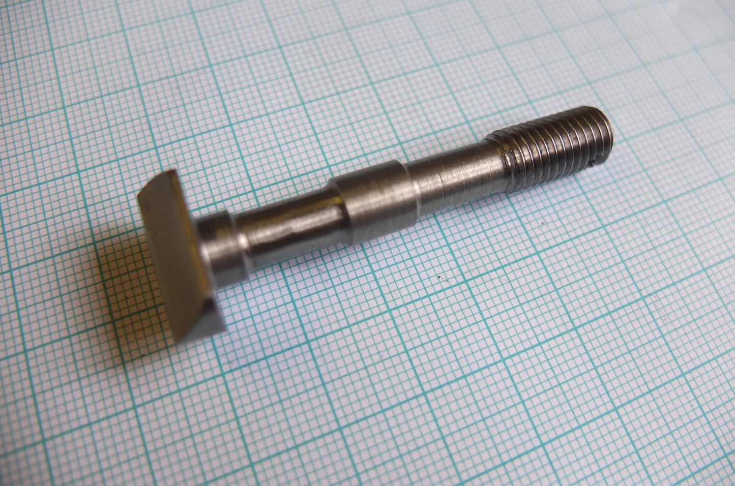 P1/208 Bigend bolt