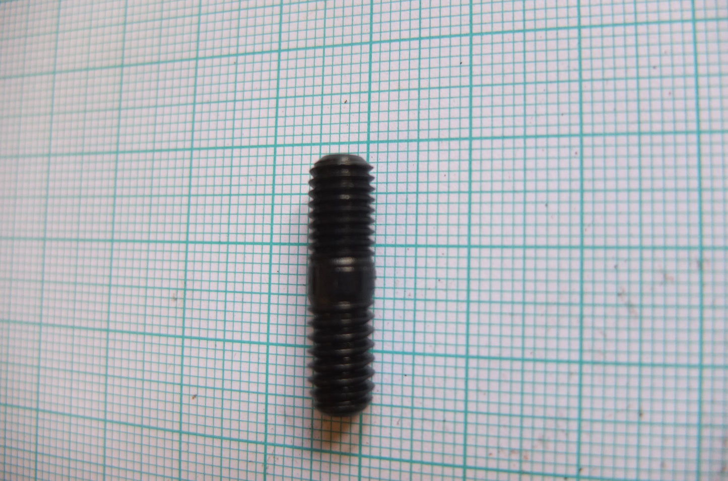 P2/116 Exhaust Pipe Stay Stud