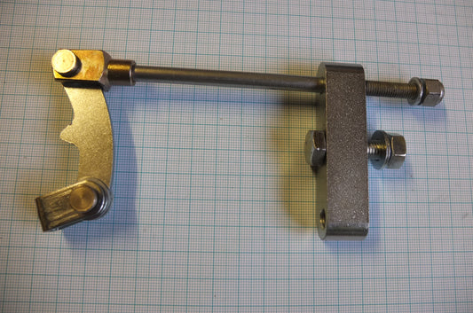 P2/140 Clutch operating mechanism
