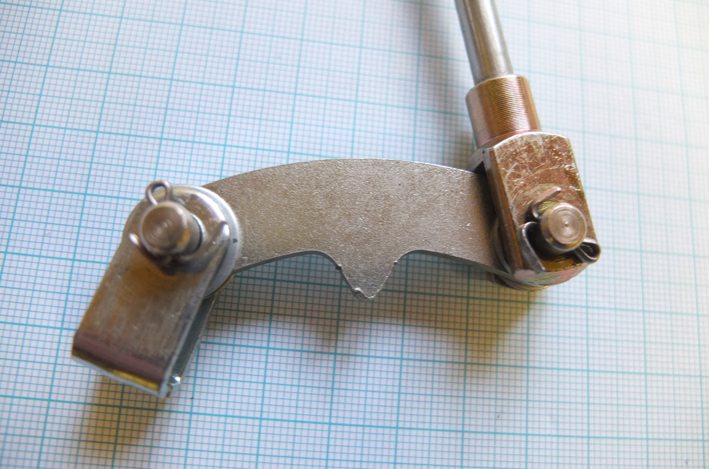 P2/140 Clutch operating mechanism