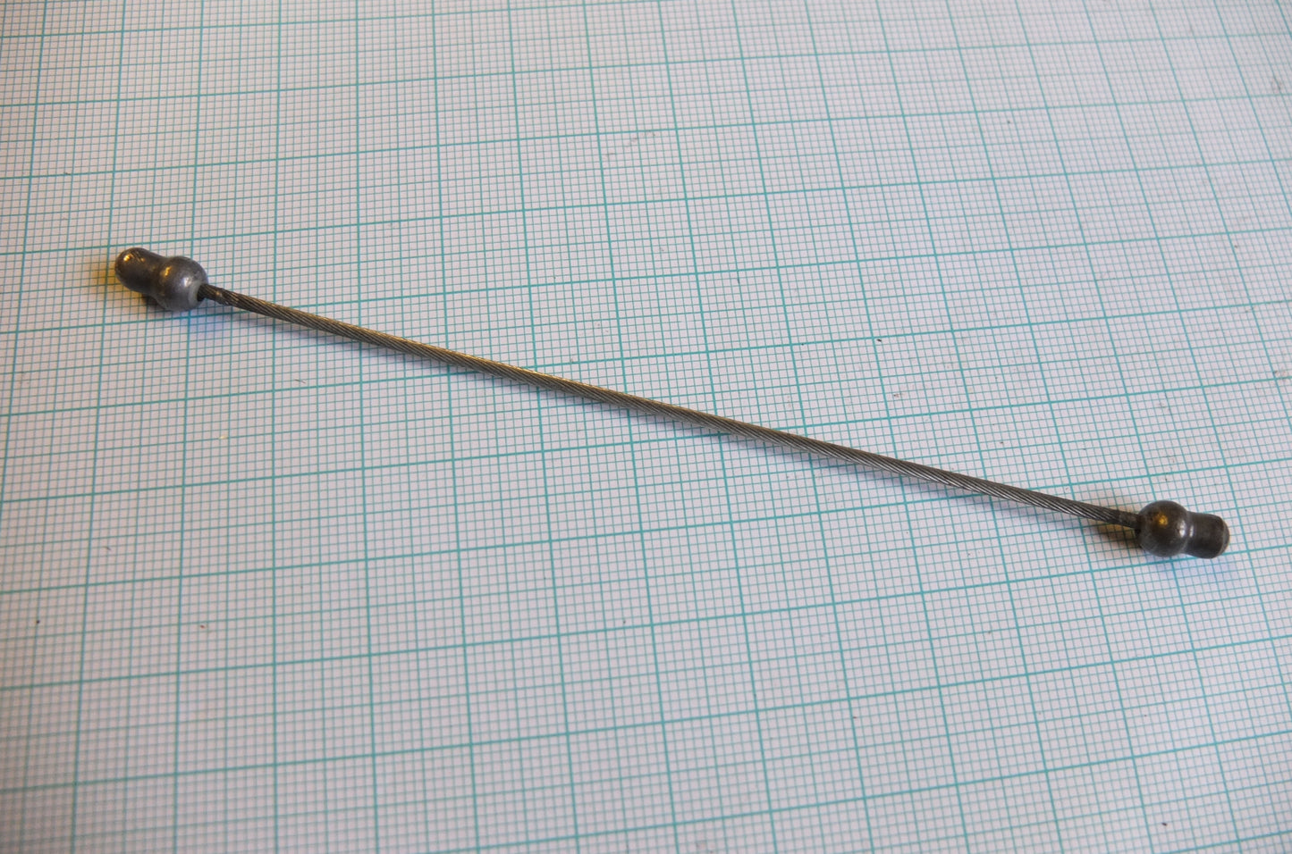 P3/012A Control box lid retaining wire
