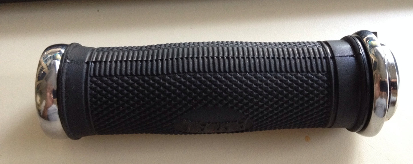 P13/025 Throttle Twistgrip Early S7 89-8530
