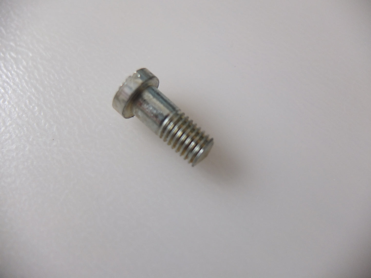 P9/110A Original clutch lever - screw