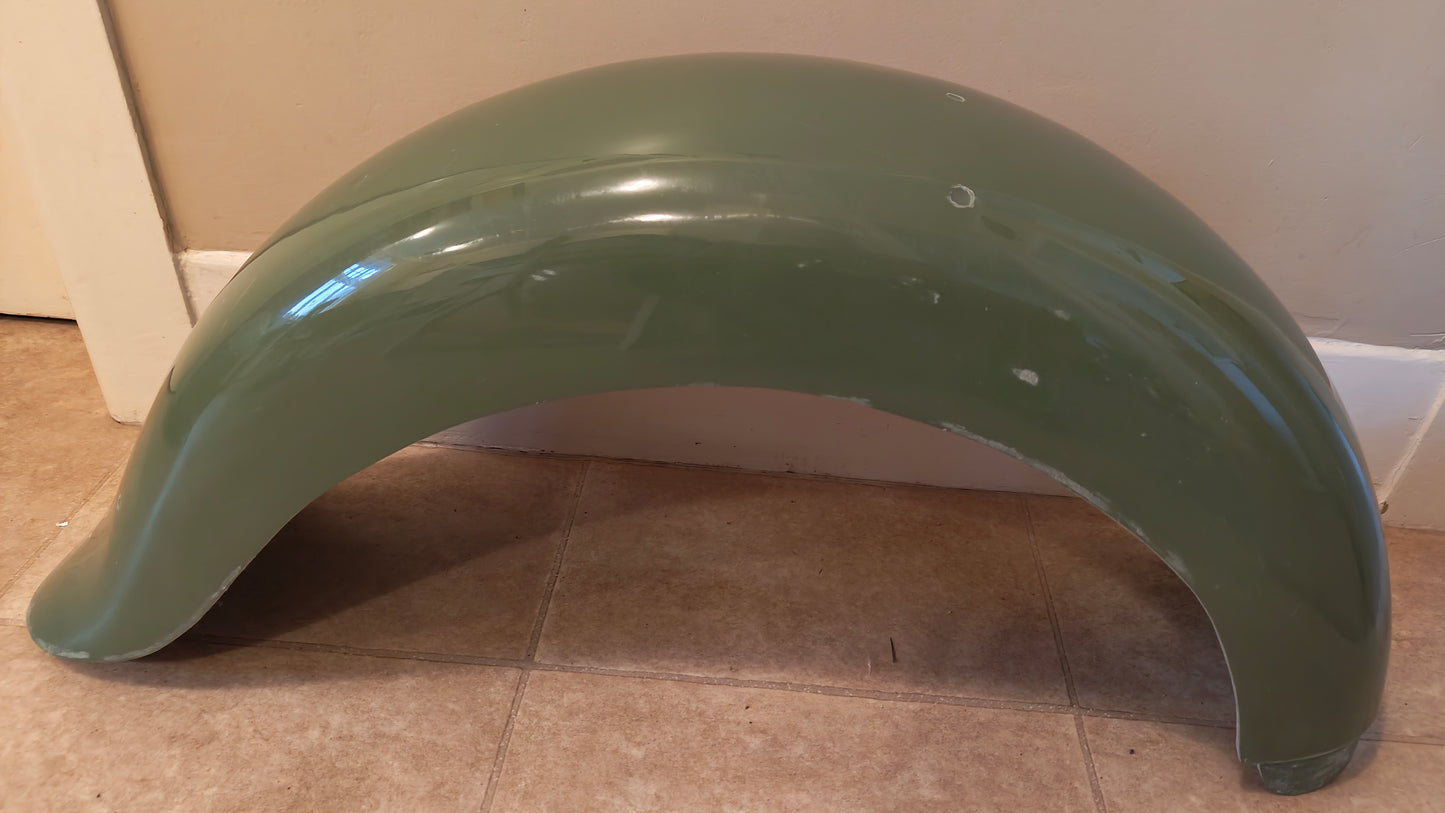 P9/092 S7 Upp.Rear Mudguard fibreglass