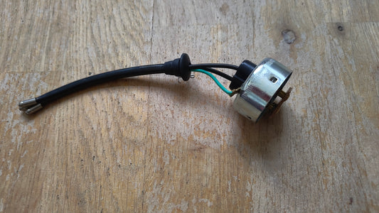 P6/055 Pre-focus Headlamp Bulb Holder