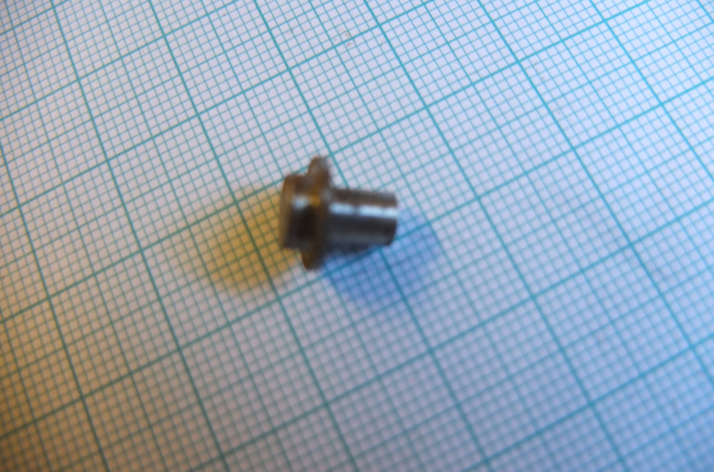 P11/041 Distributor weight pins (pair)