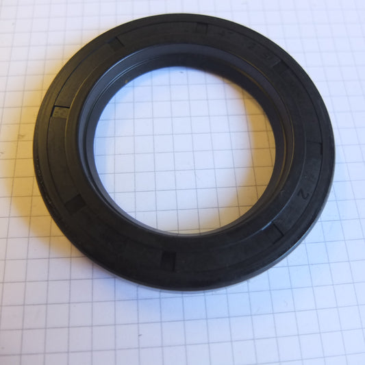 P1/062 Front main oil seal