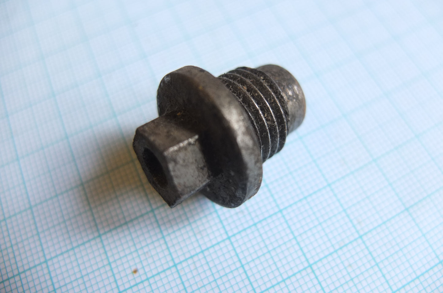 P1/174 Oil valve cap